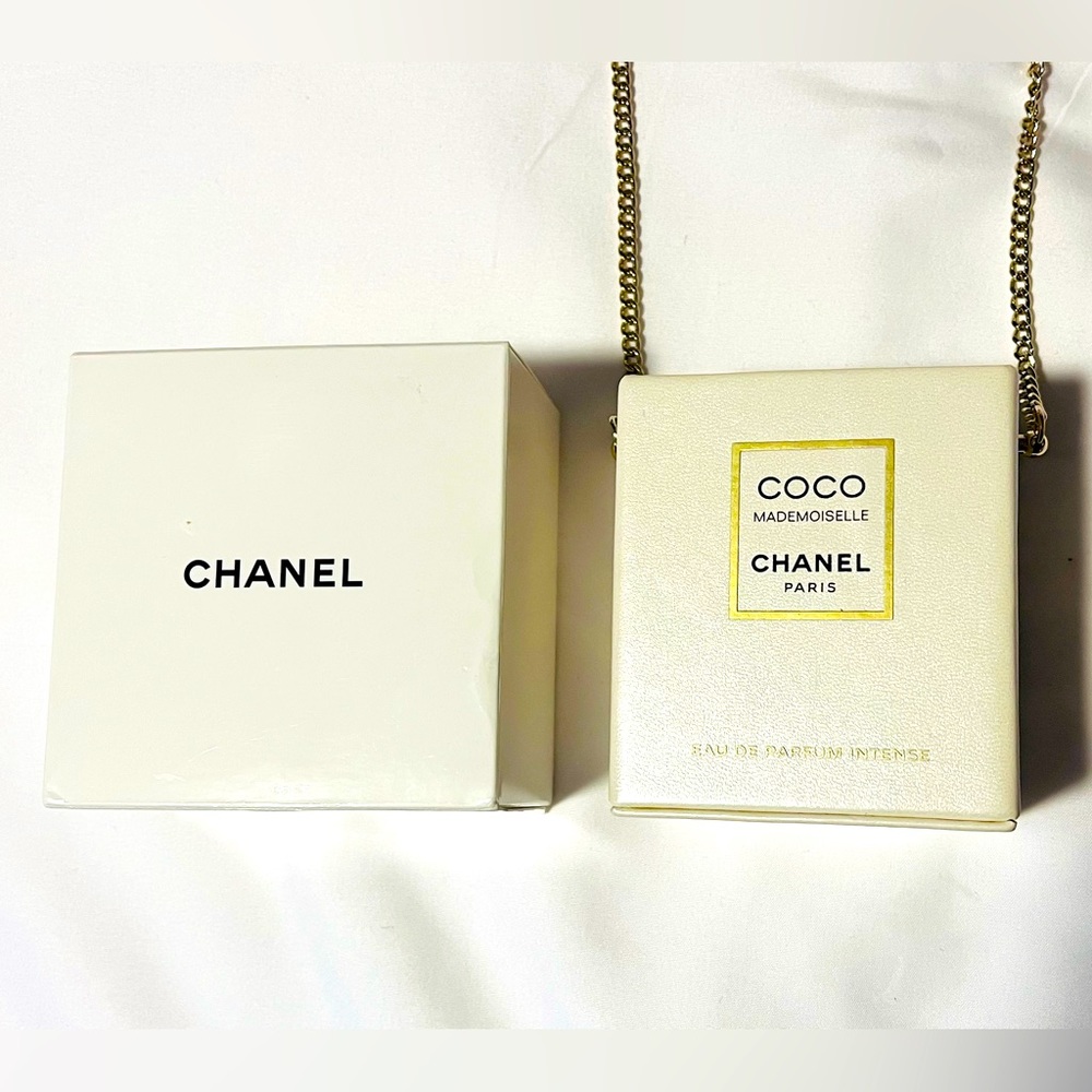 COLLECTIBLE Hard to Find CHANEL Parfum Crossbody Bag